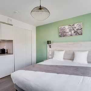 All Suites Appart Hotel - Palaiseau - Massy Tgv